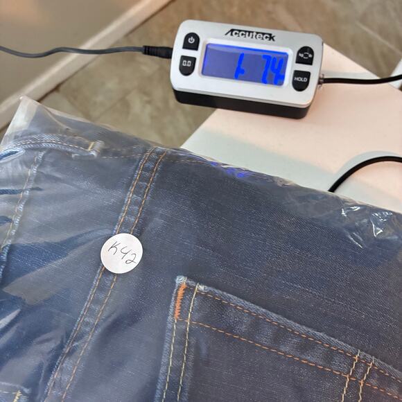 Levis 541 Athletic Fit Jeans Men's 42x30 Dark Wash Fading - Picture 12 of 12